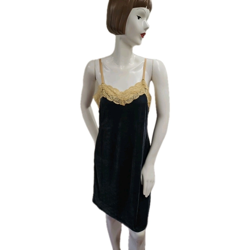 Aratta Silent Journey Velvet Dreams Cami Lace Trim V-neck Whimsigoth Bohemian Sm